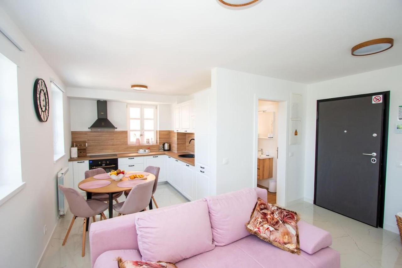 Apartmani Kac Károlyváros Kültér fotó