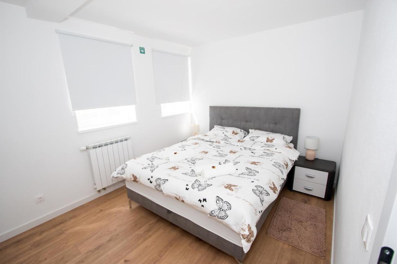 Apartmani Kac Károlyváros Kültér fotó