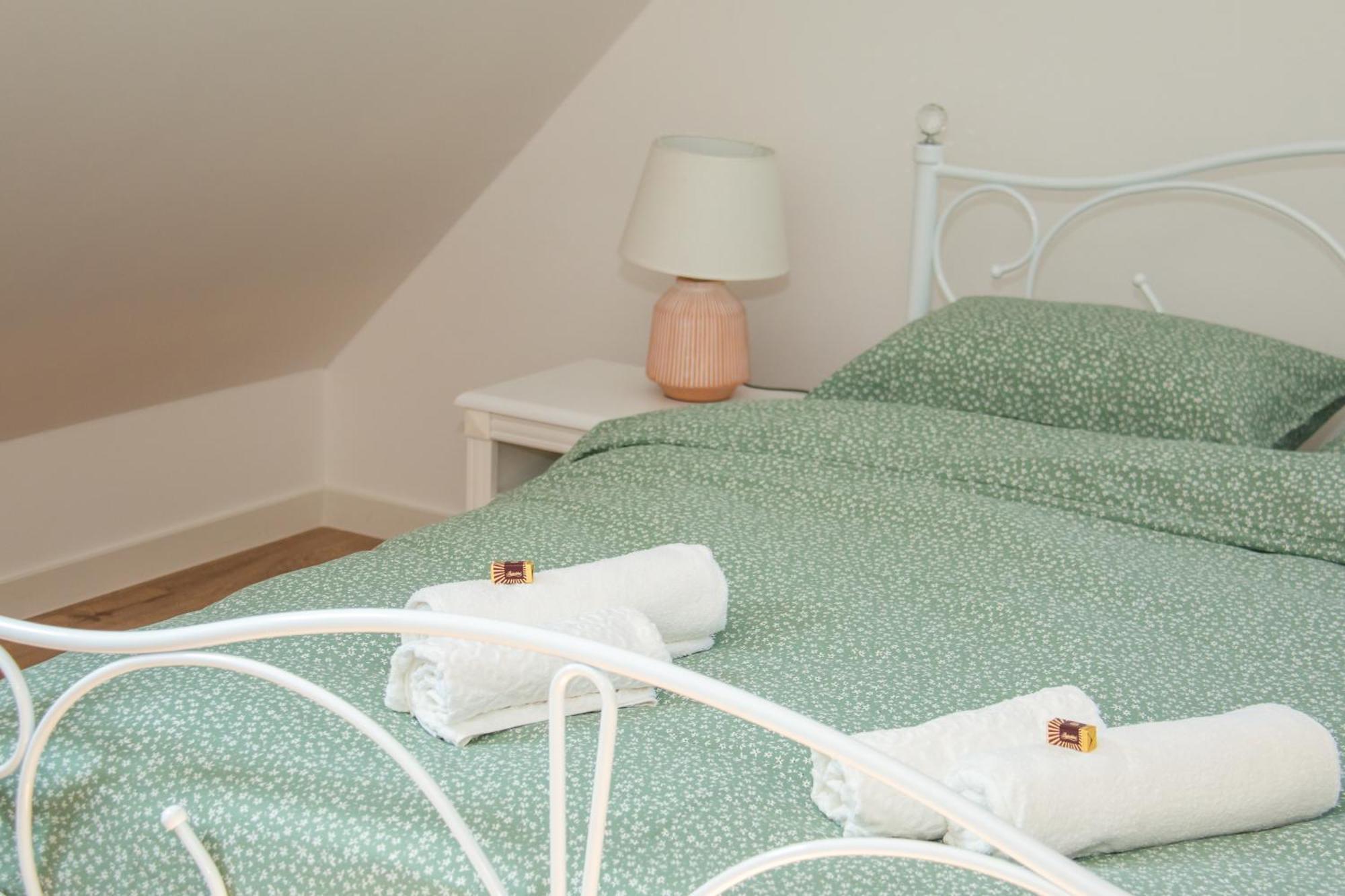 Apartmani Kac Károlyváros Kültér fotó