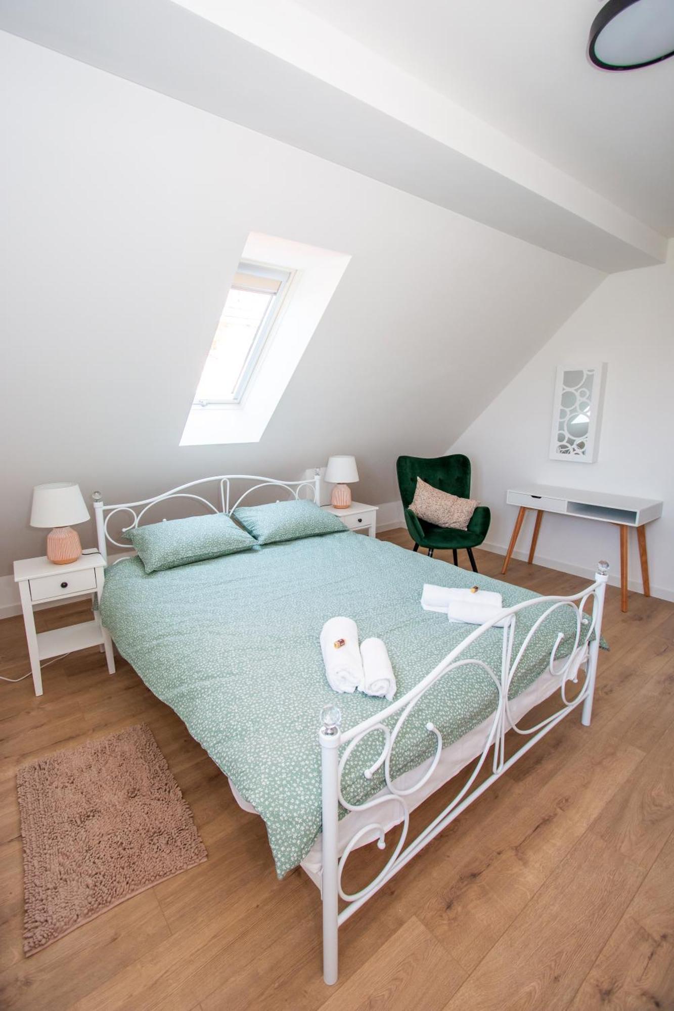 Apartmani Kac Károlyváros Kültér fotó