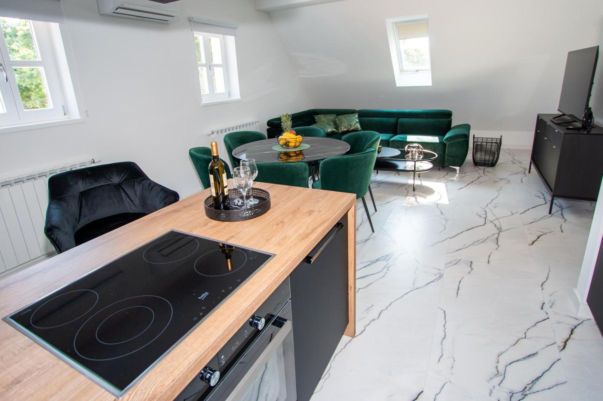 Apartmani Kac Károlyváros Kültér fotó