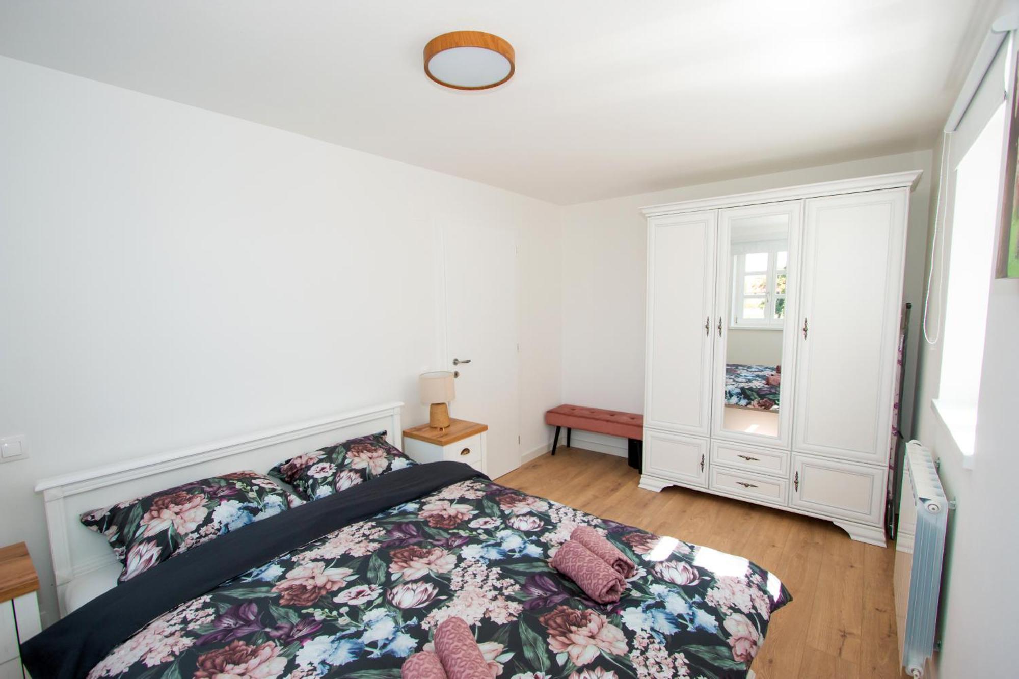 Apartmani Kac Károlyváros Kültér fotó