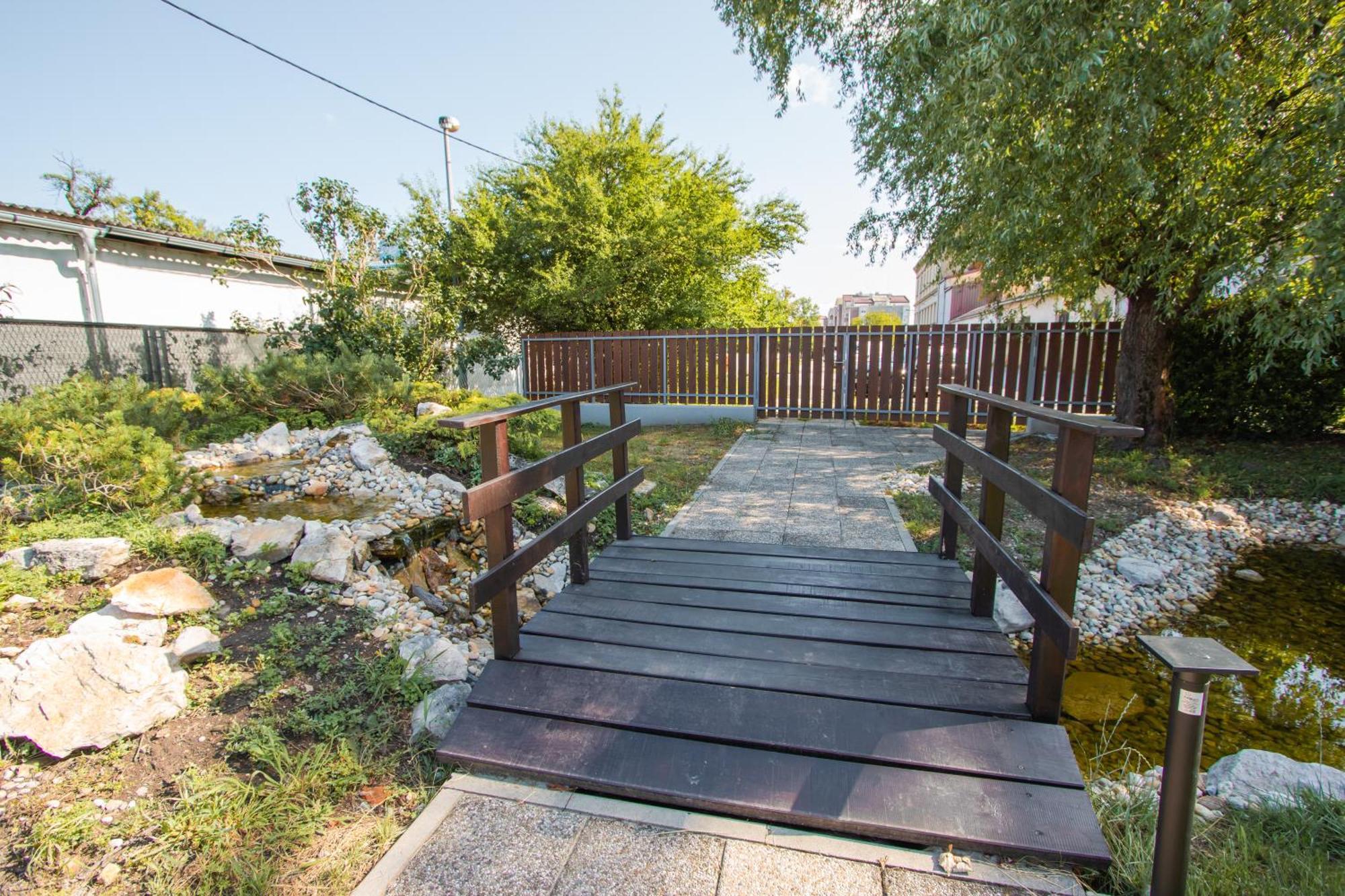 Apartmani Kac Károlyváros Kültér fotó
